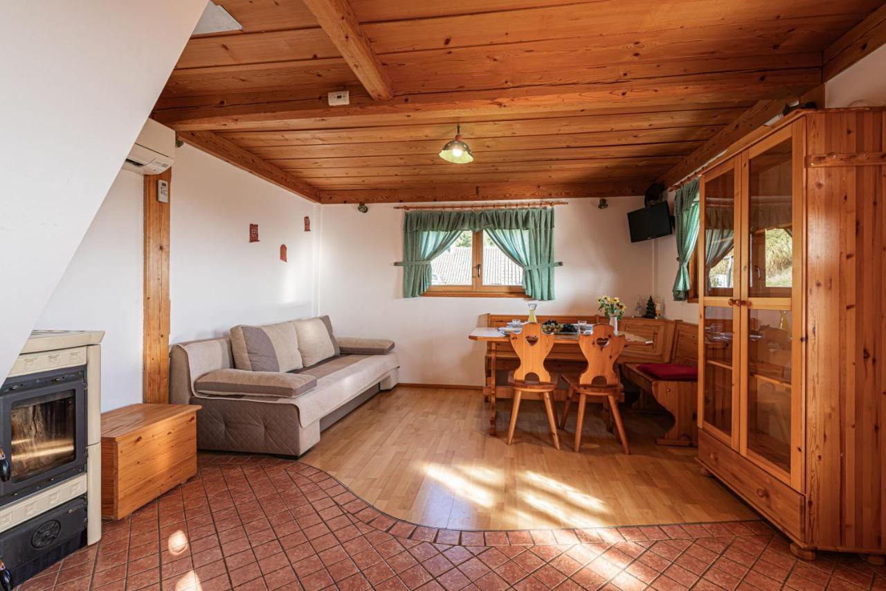 Vineyard Chalet Hansel And Gretel - Happy Rentals Otočec エクステリア 写真